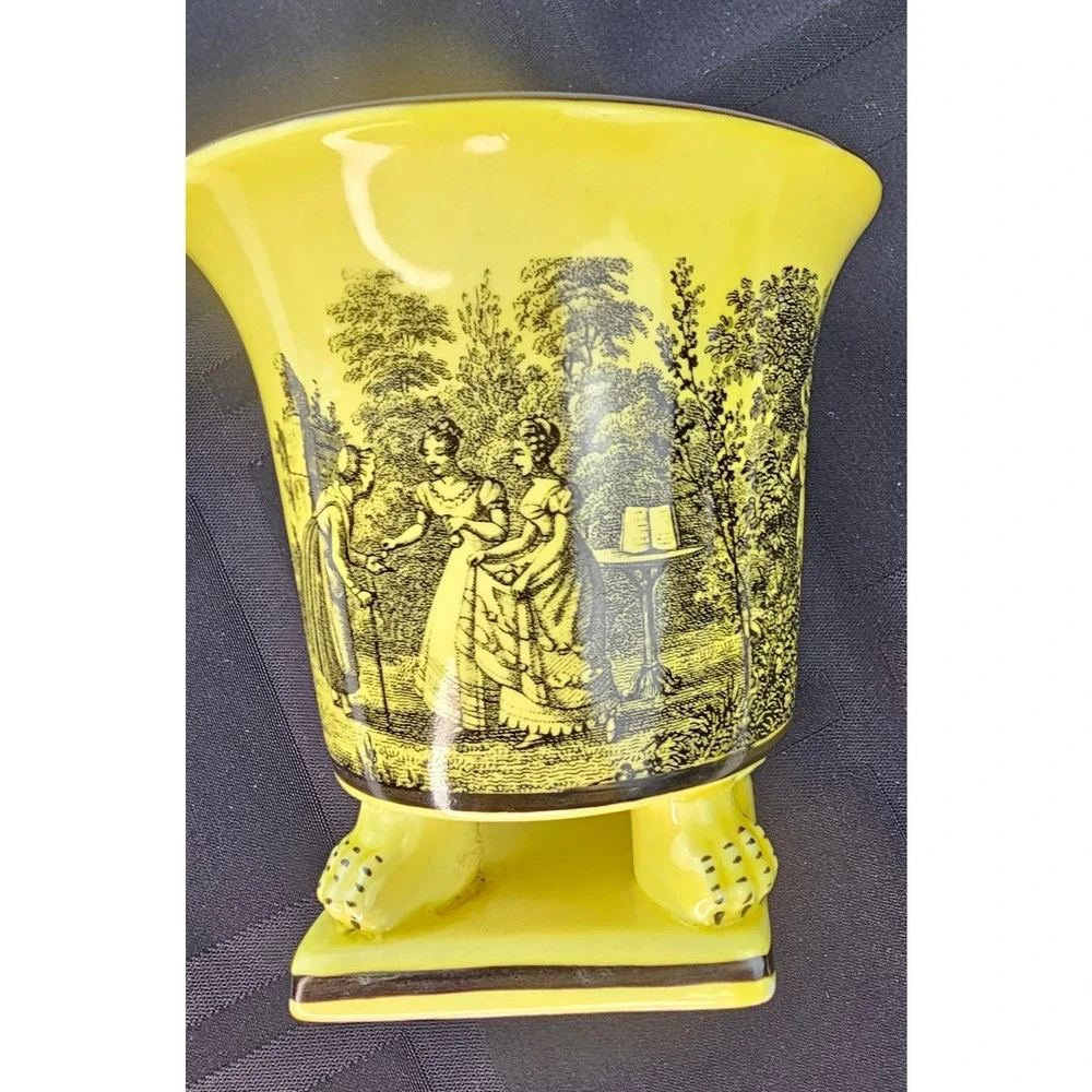 Vintage 1960s Italian Regency Mottahedda for Creil Small Cache Pot Yellow/ Black